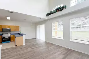 203 Madison Cir, Davenport, FL 33896 - Photo 5
