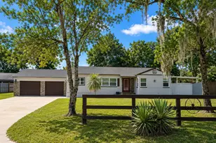 2400 S Laurel Ave, Sanford, FL 32771 - Photo 1