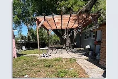 2400 S Laurel Avenue, Sanford, FL 32771 - Photo 13