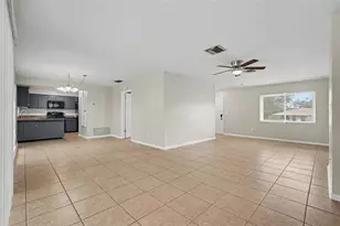 7170 Holiday Dr, Spring Hill, FL 34606 - Photo 3