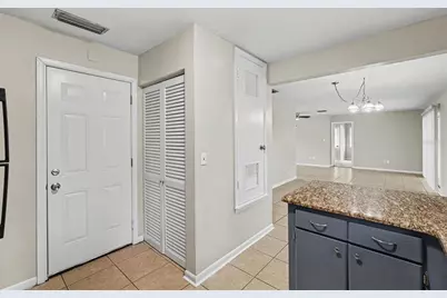 7170 Holiday Drive, Spring Hill, FL 34606 - Photo 7