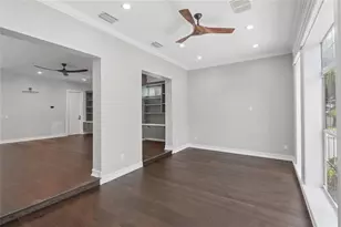 5105 W Neptune Way, Tampa, FL 33609 - Photo 23