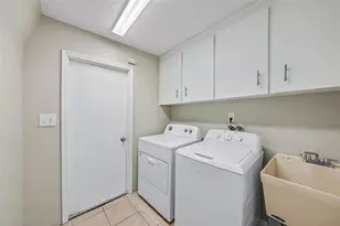 8009 Pagoda Dr, Spring Hill, FL 34606 - Photo 13