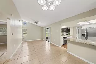 8009 Pagoda Dr, Spring Hill, FL 34606 - Photo 5