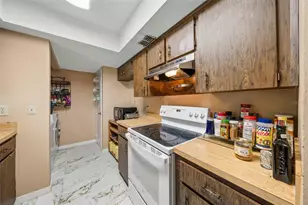 7410 Orange Crest Cir, Lakeland, FL 33810 - Photo 15
