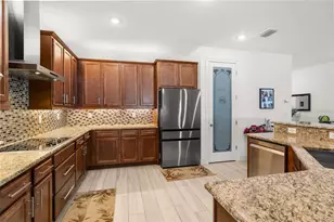 700 S Florida Ave, Howey in the Hills, FL 34737 - Photo 9
