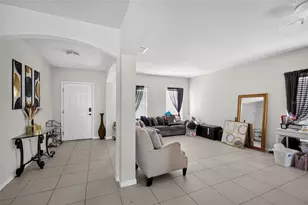 11202 Carrick Stone St, Wimauma, FL 33598 - Photo 7