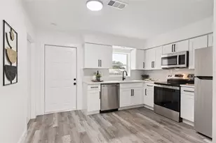2230 SE 1st St, Orange City, FL 32763 - Photo 9