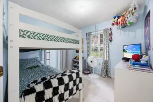 2266 Lake Lizzie Ct, Saint Cloud, FL 34771 - Photo 19