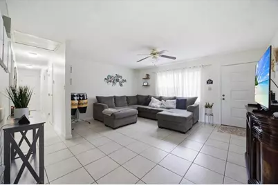 2266 Lake Lizzie Court, Saint Cloud, FL 34771 - Photo 3