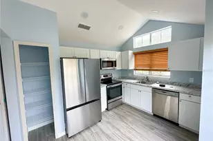 9901 Aloma Bend Ln, Oviedo, FL 32765 - Photo 11