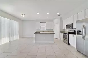128 Willow Dr, Poinciana, FL 34759 - Photo 3