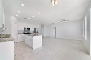 128 Willow Dr, Poinciana, FL 34759 - Photo 7