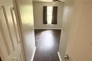 2232 NE 13th Ave, Gainesville, FL 32641 - Photo 9