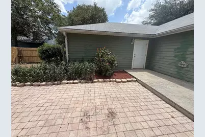 2232 NE 13th Avenue, Gainesville, FL 32641 - Photo 17