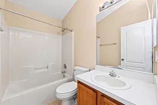 102 Wilton Cir, Sanford, FL 32773 - Photo 15