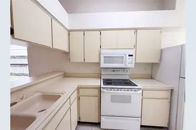 8613 Cottonway Lane, Tampa, FL 33635 - Photo 7
