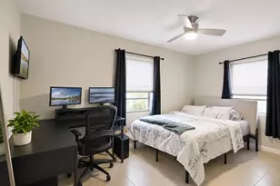 1460 E Lombardy Dr, Deltona, FL 32725 - Photo 17