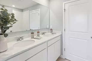 1004 Pinewood St, Kissimmee, FL 34744 - Photo 9
