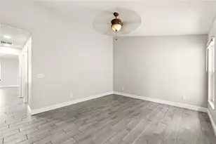 258 Grantham Dr, Davenport, FL 33897 - Photo 11