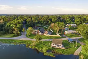 212 Pleasant St, Lake Helen, FL 32744 - Photo 1