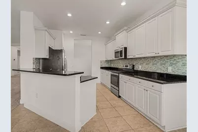 7521 Ridgelake Circle, Bradenton, FL 34203 - Photo 9