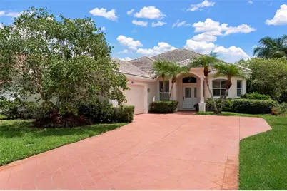 6852 Sagebrush Circle, Sarasota, FL 34243 - Photo 3