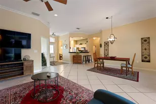 6852 Sagebrush Cir, Sarasota, FL 34243 - Photo 9