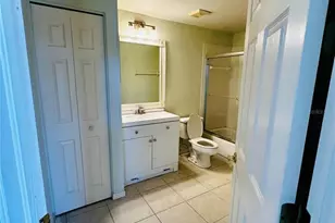 801 Silverthorn Ln, Sun City Center, FL 33573 - Photo 9