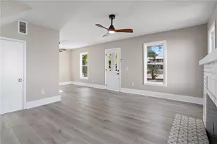 821 E Lemon Ave, Eustis, FL 32726 - Photo 5