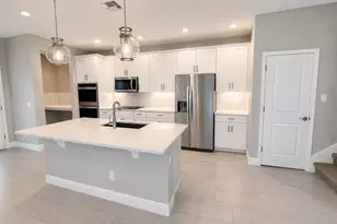 7248 Carrickbend Ln, Orlando, FL 32819 - Photo 5