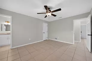 1803 Balsawood Ct, Orlando, FL 32818 - Photo 19