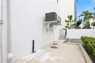 4910 W McElroy Ave, Tampa, FL 33611 - Photo 7