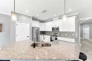 125 Longwood Dr, Osteen, FL 32764 - Photo 5