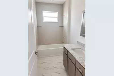 9057 Bantry Bay Boulevard, Englewood, FL 34224 - Photo 11