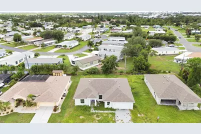 9057 Bantry Bay Boulevard, Englewood, FL 34224 - Photo 29