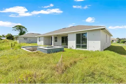 9057 Bantry Bay Boulevard, Englewood, FL 34224 - Photo 27