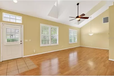 10801 Spring Mountain Place, Tampa, FL 33626 - Photo 11