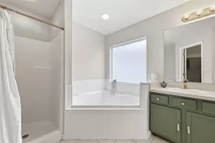 440 Langham Dr, Davenport, FL 33897 - Photo 17