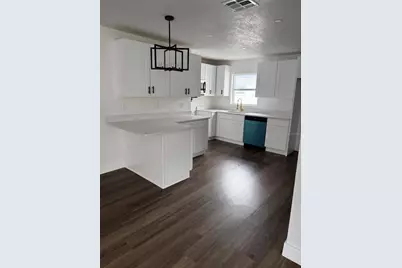 1819 Shore Acres Boulevard NE, Saint Petersburg, FL 33703 - Photo 5