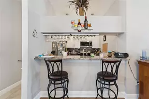 2404 Nantucket Glen Pl, Sun City Center, FL 33573 - Photo 5