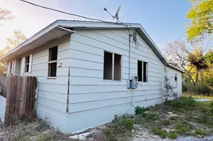 20715 SE 141st Pl, Umatilla, FL 32784 - Photo 3