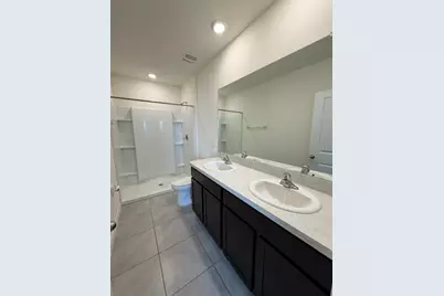 8920 Milestone Drive, Sarasota, FL 34238 - Photo 17