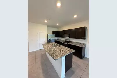 8920 Milestone Drive, Sarasota, FL 34238 - Photo 9