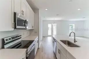 453 Archway Pl, Saint Cloud, FL 34771 - Photo 3