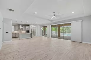 11610 Dublin Grafton Dr, Riverview, FL 33579 - Photo 5