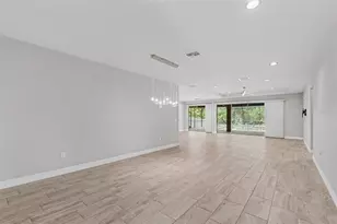 11610 Dublin Grafton Dr, Riverview, FL 33579 - Photo 3