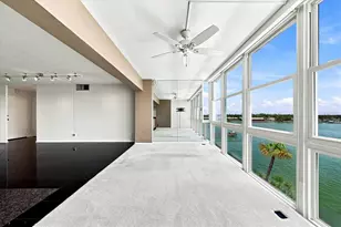 7200 Sunshine Skyway Ln S, Saint Petersburg, FL 33711 - Photo 9