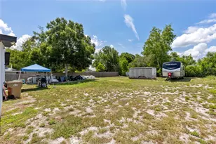 11426 Lakeview Dr, Leesburg, FL 34788 - Photo 21