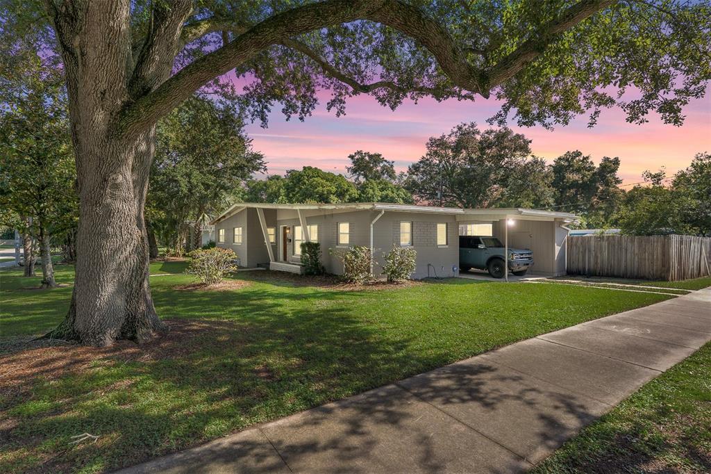 1209 S Crystal Lake Dr - 1209 S Crystal Lake Dr, Orlando, FL 32806 Luxury Property | Jose Angel Pina